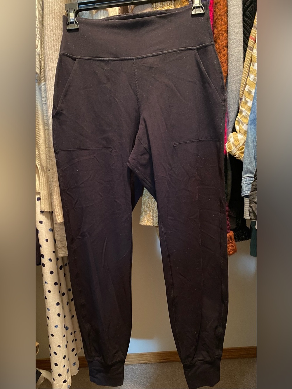 Lululemon Black Align High-Rise Jogger Pants (size 6)